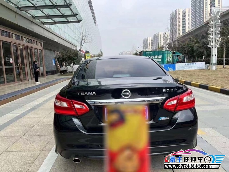 18年日产天籁轿车抵押车出售