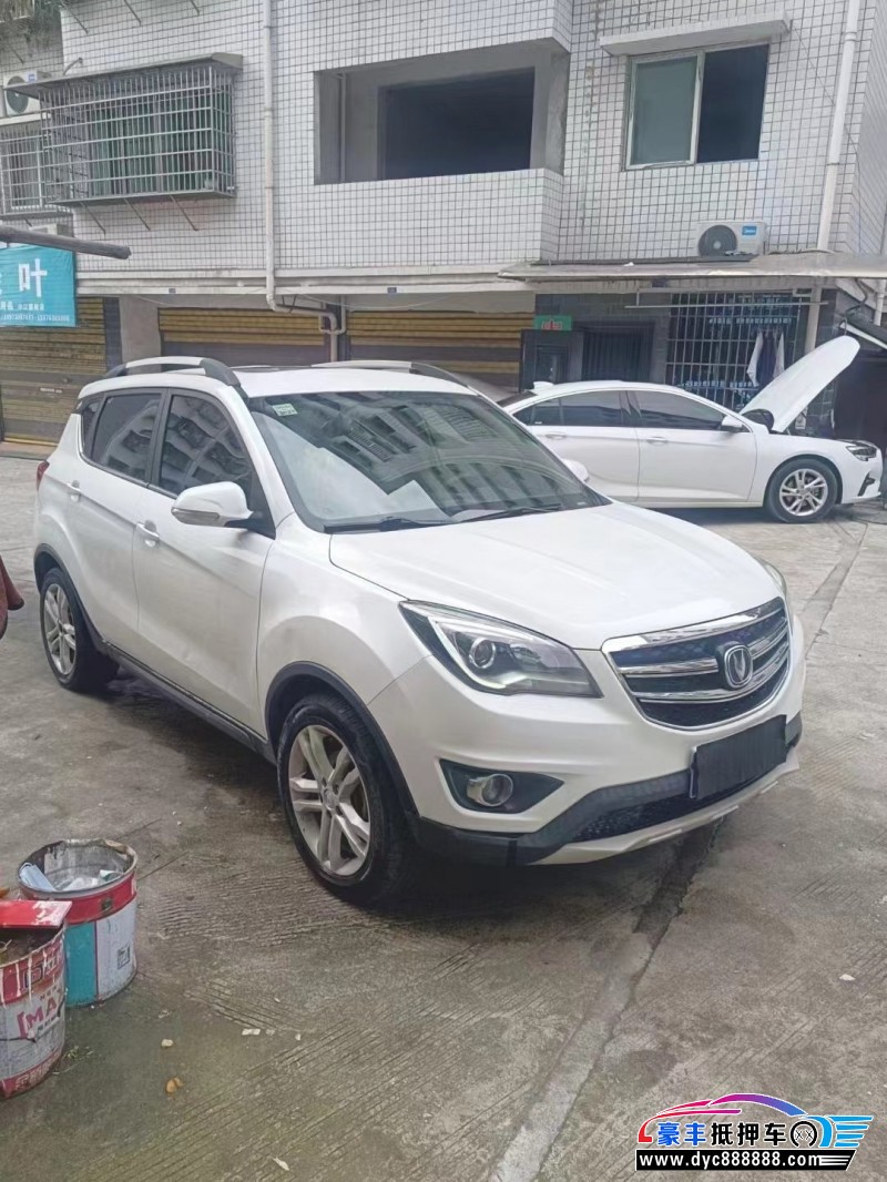 17年长安CS35轿车抵押车出售