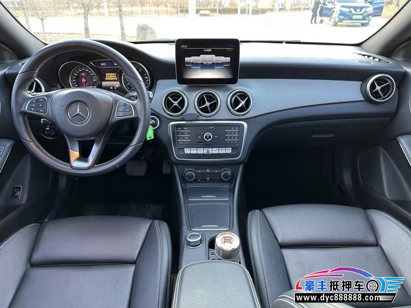 18年奔驰C轿车抵押车出售