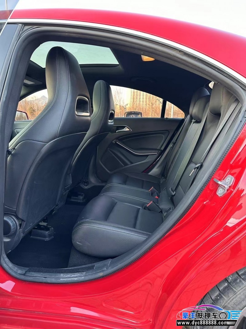 18年奔驰C轿车抵押车出售