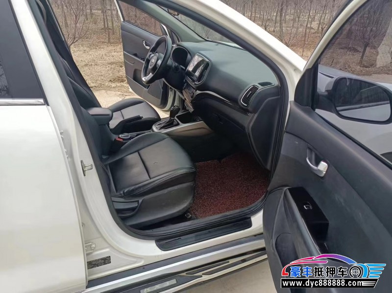 16年起亚KX3轿车抵押车出售