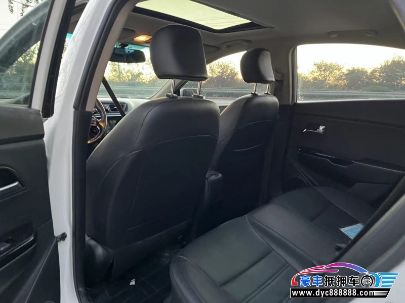 16年起亚K2轿车抵押车出售