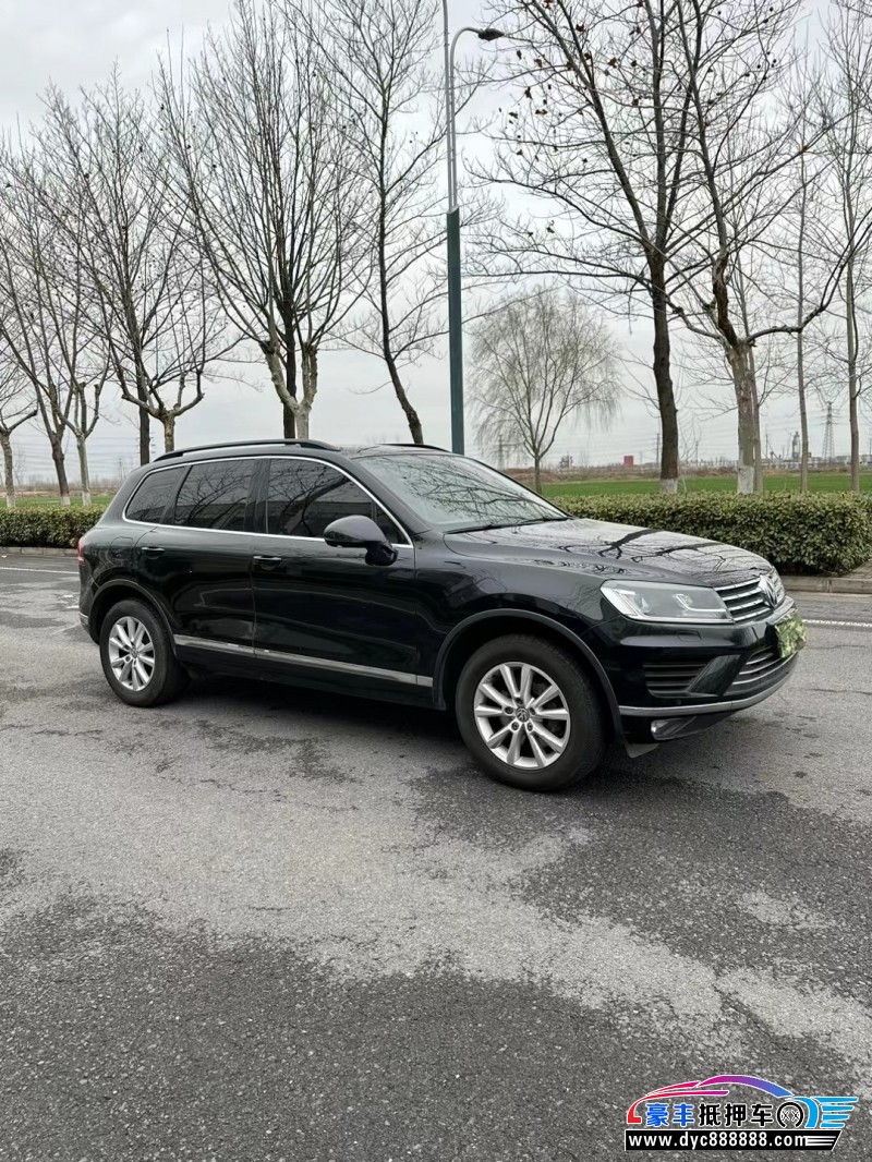 17年大众途锐轿车抵押车出售