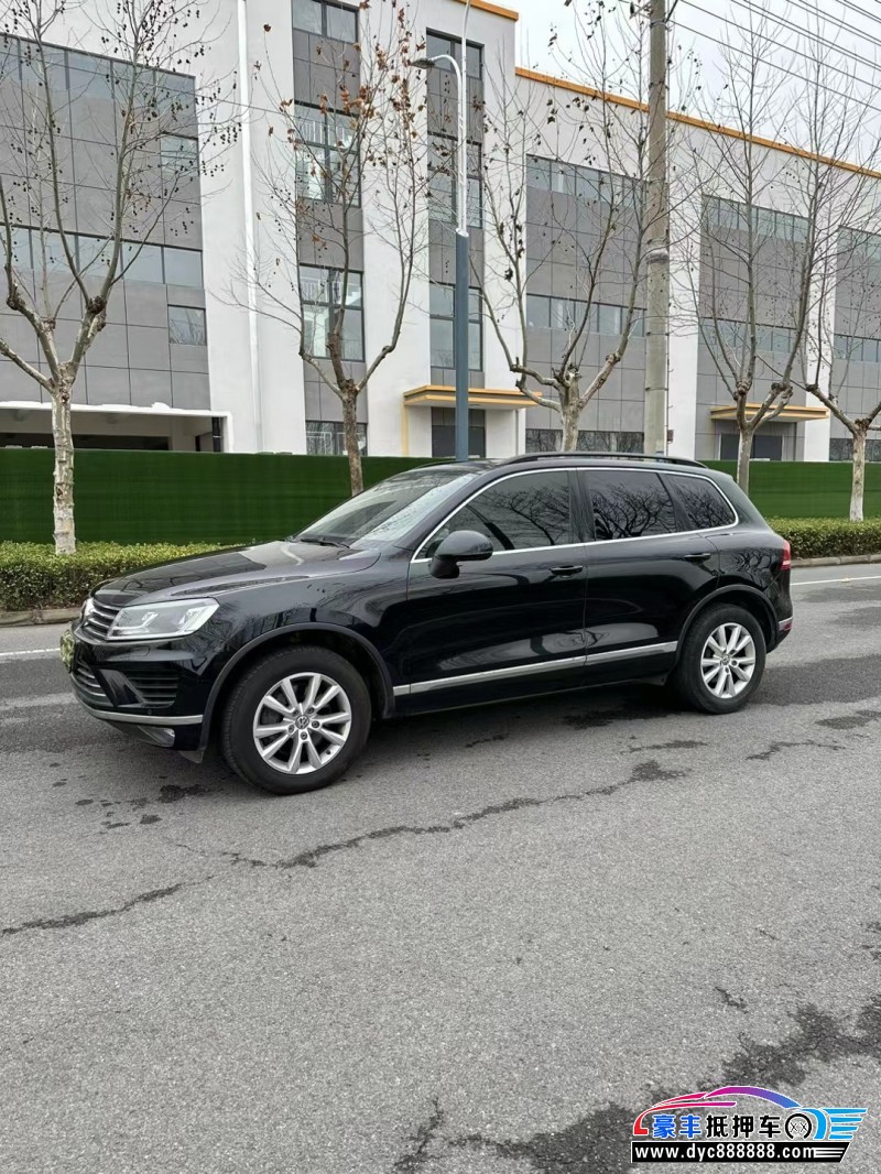 17年大众途锐轿车抵押车出售