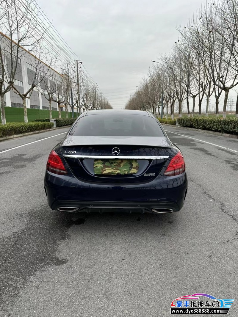 19年奔驰C轿车抵押车出售