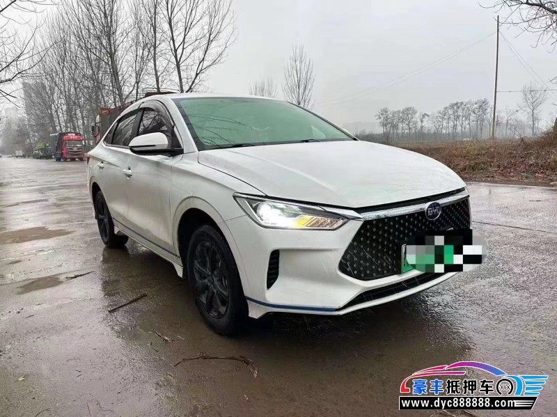 22年比亚迪E3轿车抵押车出售