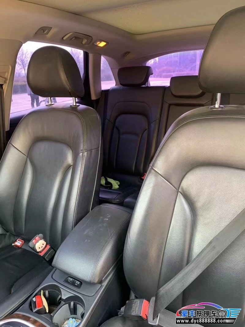 12年奥迪Q5轿车抵押车出售