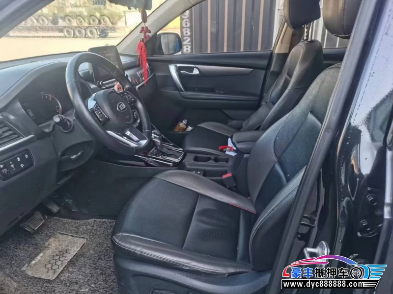 19年起亚智跑轿车抵押车出售