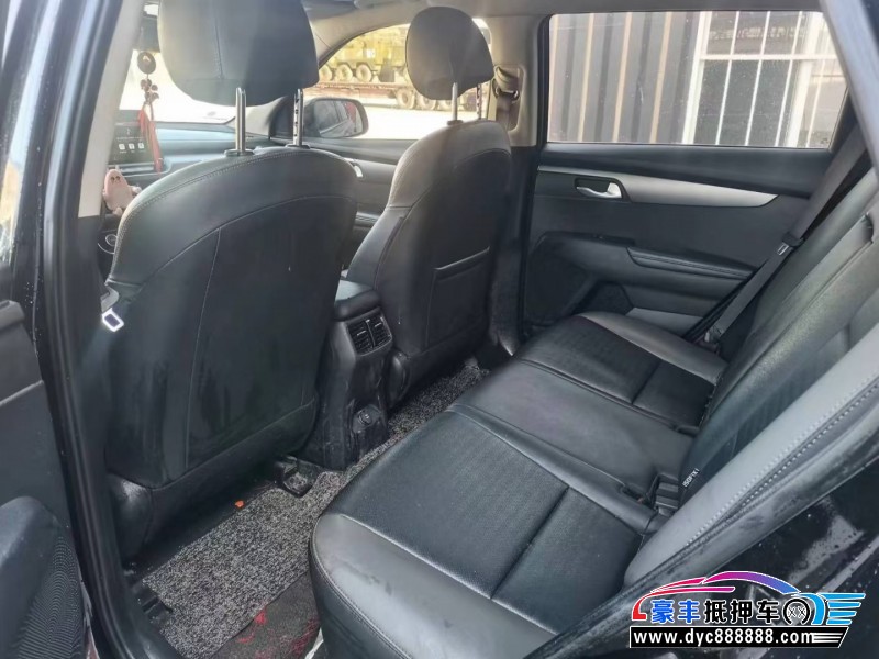 19年起亚智跑轿车抵押车出售