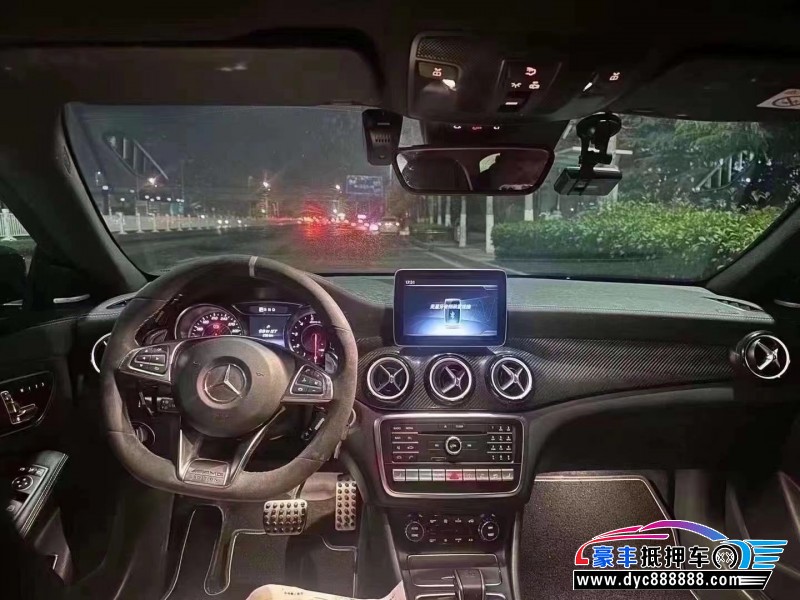 19年奔驰CLA轿车抵押车出售