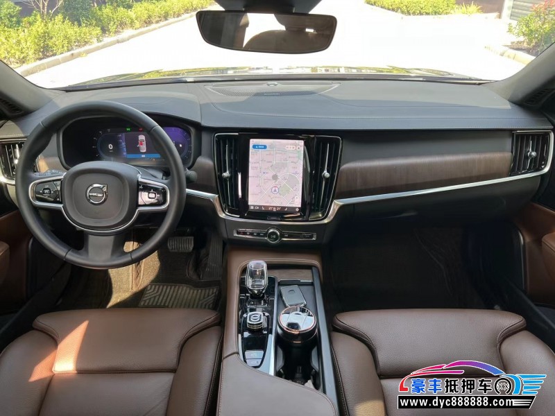 23年沃尔沃S90轿车抵押车出售