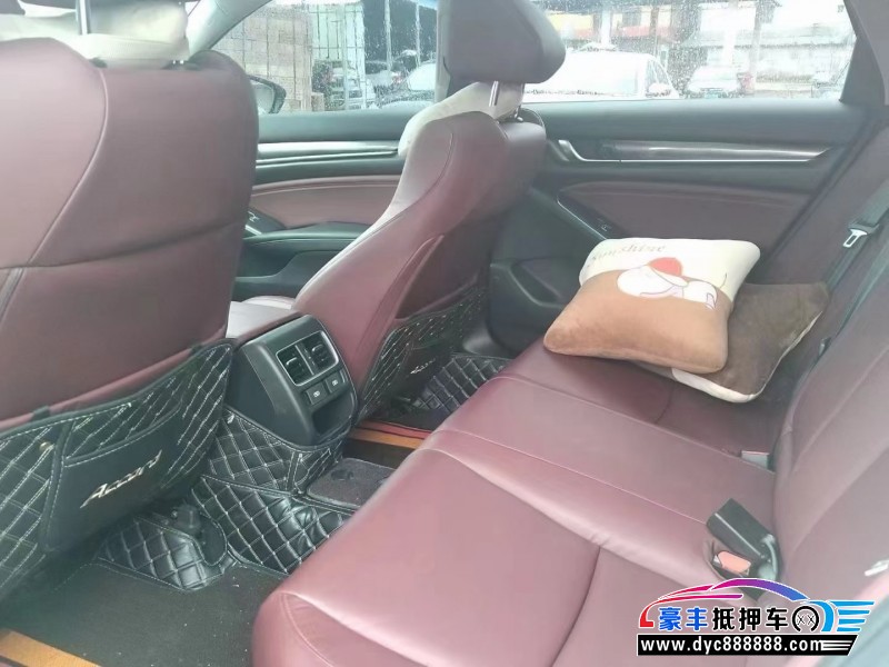 22年本田雅阁轿车抵押车出售