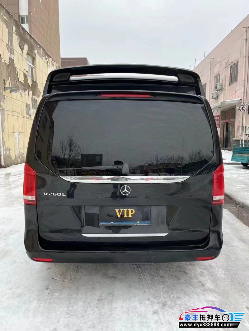 20年奔驰V轿车抵押车出售