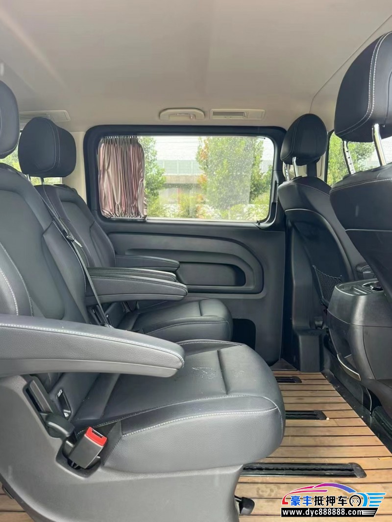 20年奔驰威霆轿车抵押车出售