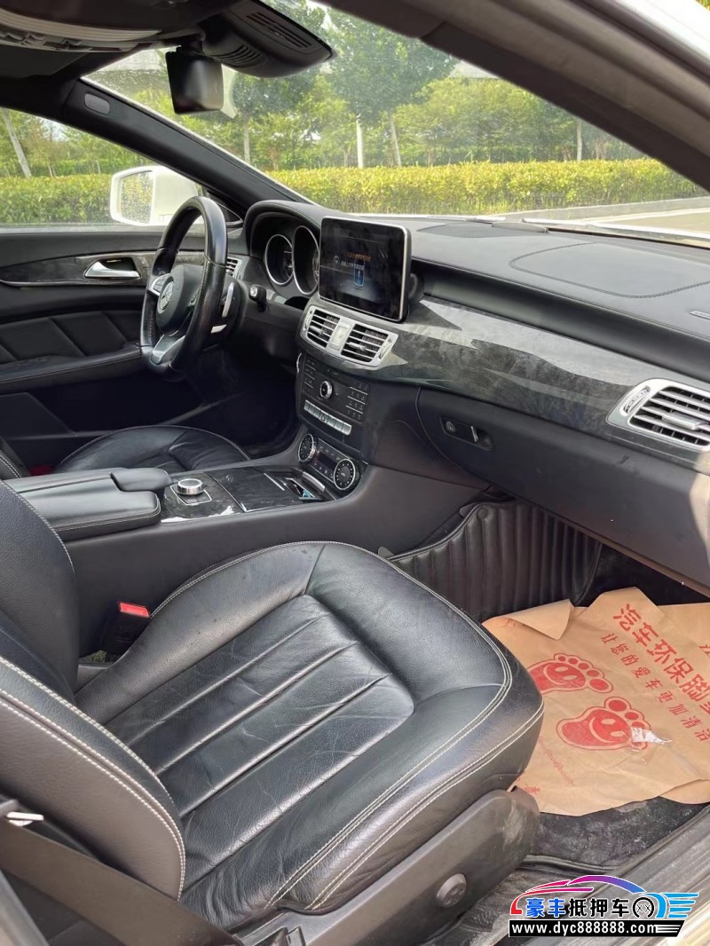 17年奔驰CLS轿车抵押车出售