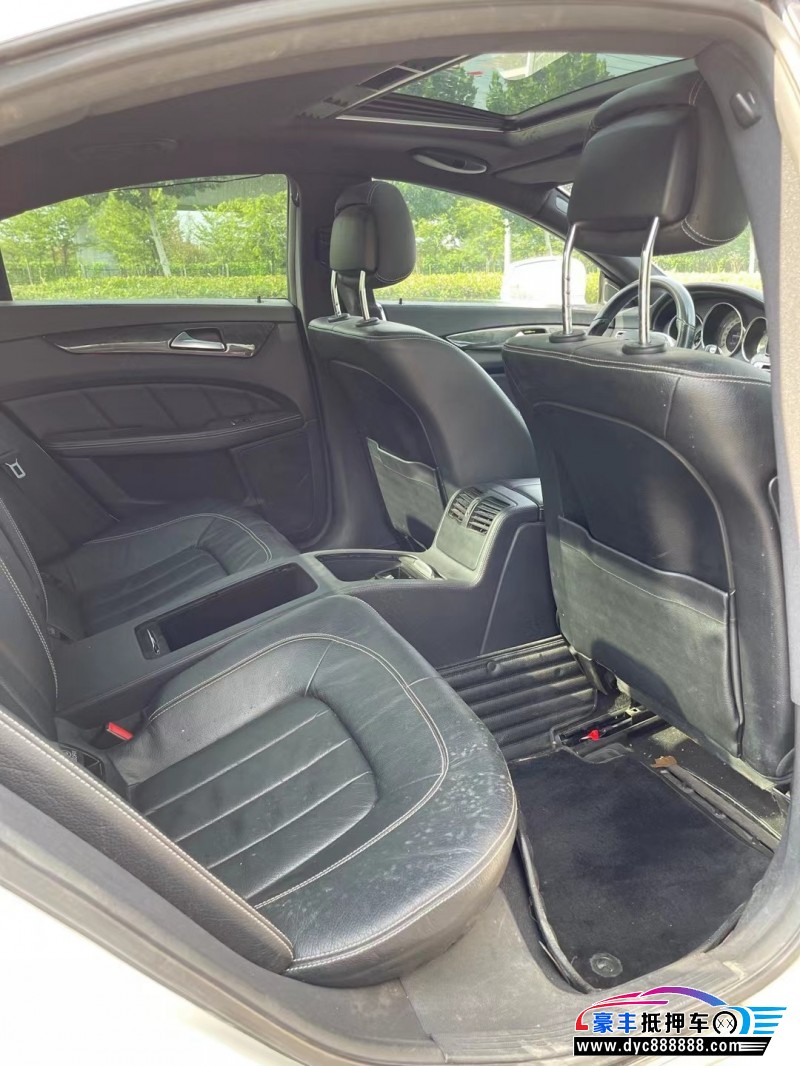 17年奔驰CLS轿车抵押车出售