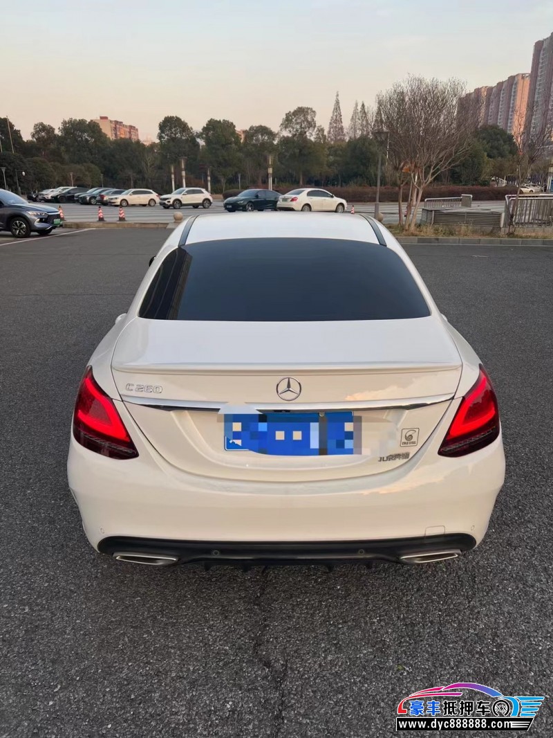 21年奔驰C轿车抵押车出售
