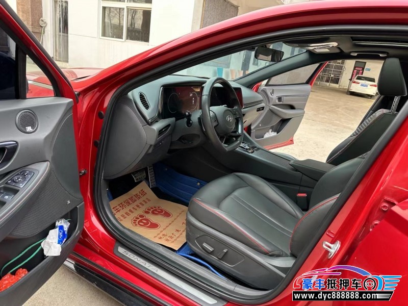 21年现代索纳塔轿车抵押车出售