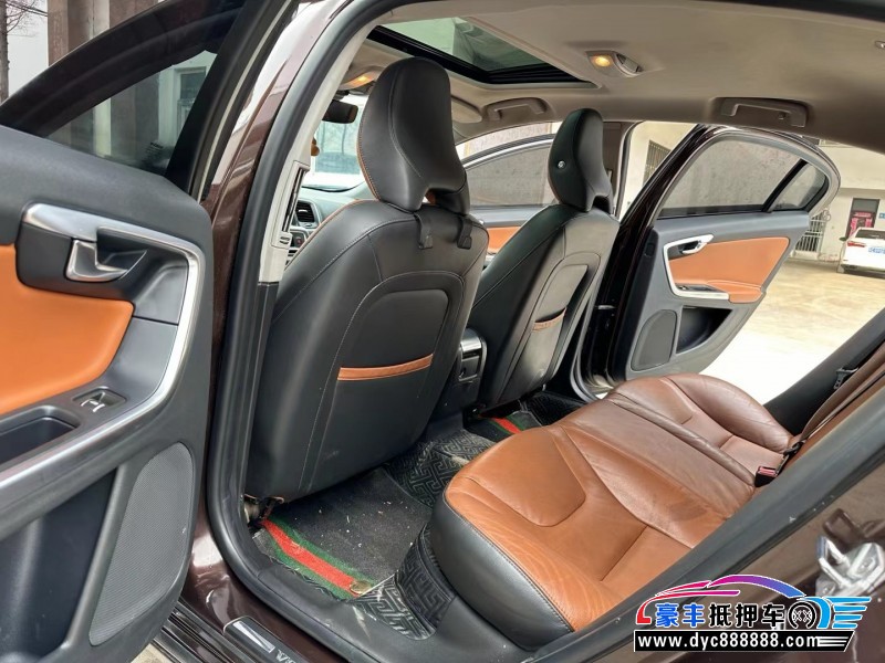 18年沃尔沃S60轿车抵押车出售