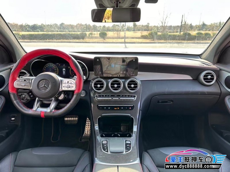 21年奔驰GLC轿车抵押车出售