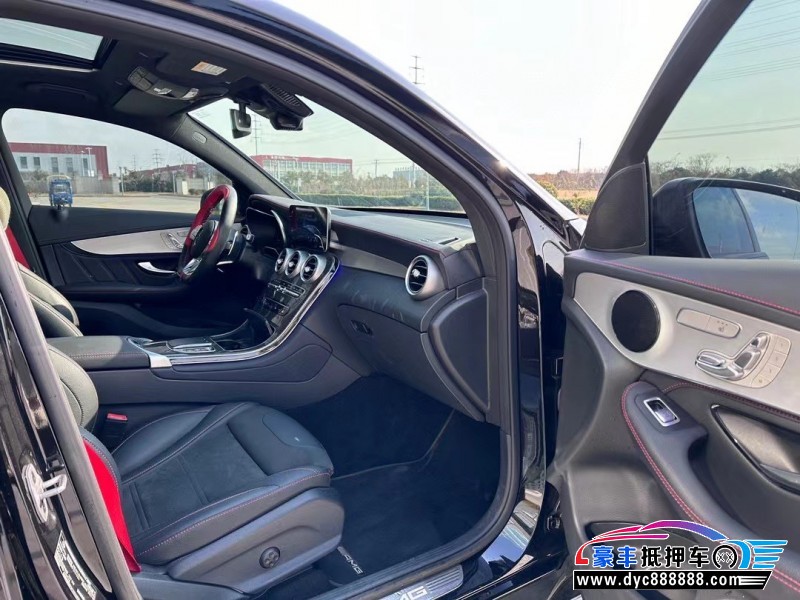 21年奔驰GLC轿车抵押车出售