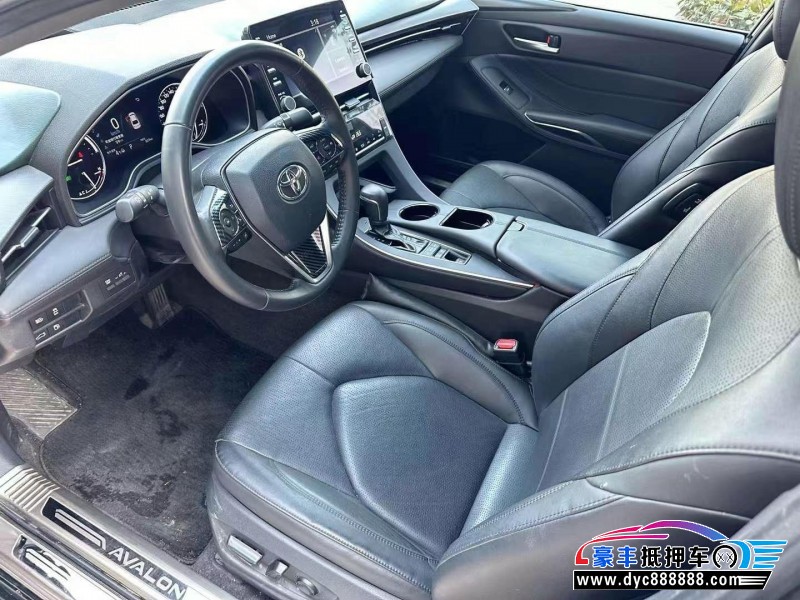 20年丰田亚洲龙轿车抵押车出售