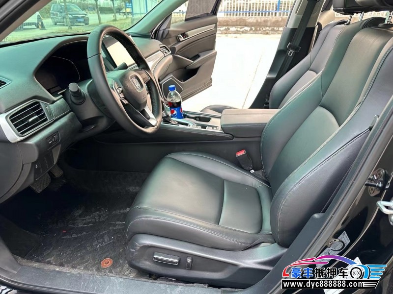 22年本田雅阁轿车抵押车出售