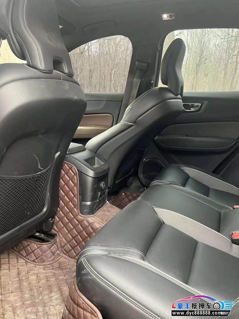 20年沃尔沃XC60轿车抵押车出售