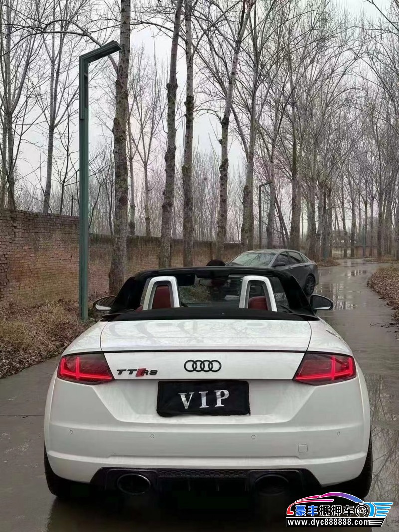 17年奥迪TT轿车抵押车出售