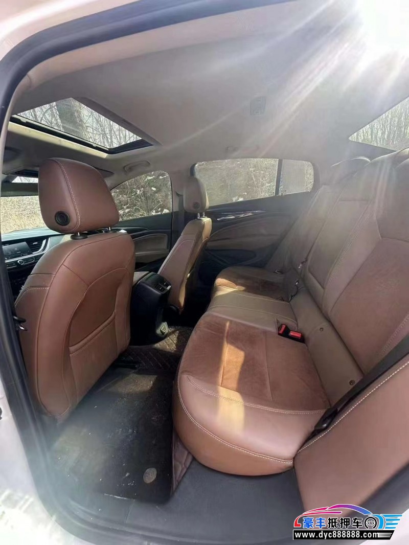 22年别克君威轿车抵押车出售