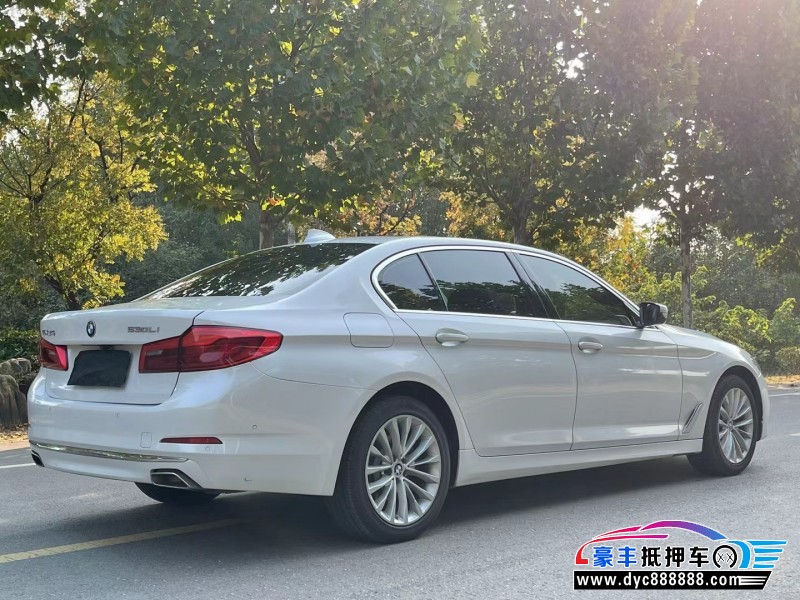 20年宝马5系轿车抵押车出售