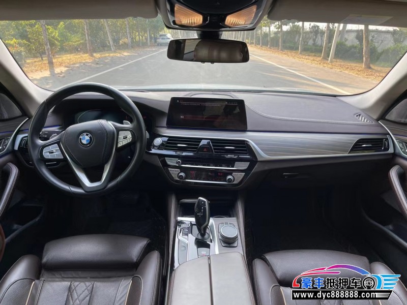 20年宝马5系轿车抵押车出售