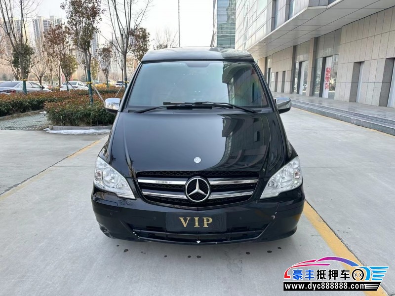 12年奔驰威霆轿车抵押车出售