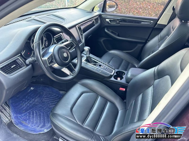 19年众泰SR9轿车抵押车出售