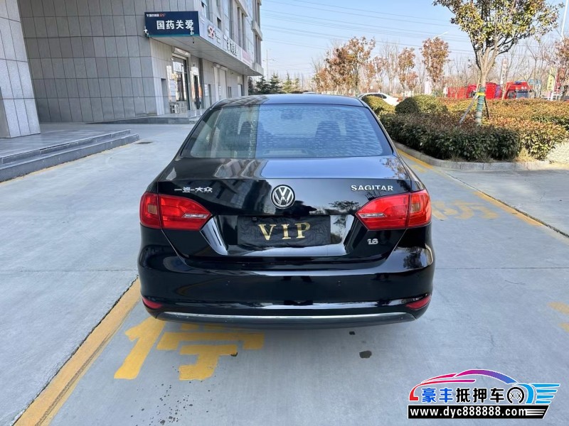 15年大众速腾轿车抵押车出售