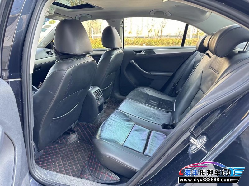 15年大众速腾轿车抵押车出售