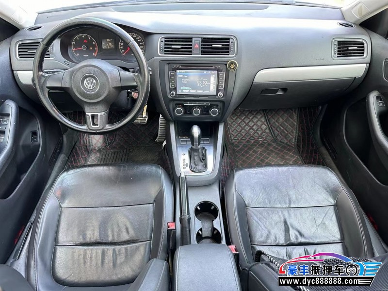 15年大众速腾轿车抵押车出售