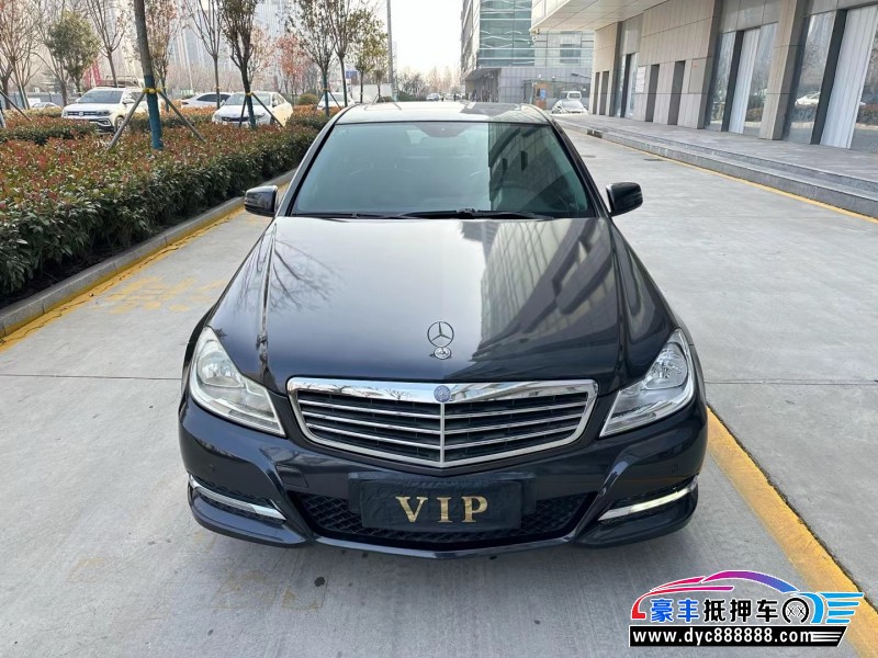 12年奔驰C轿车抵押车出售