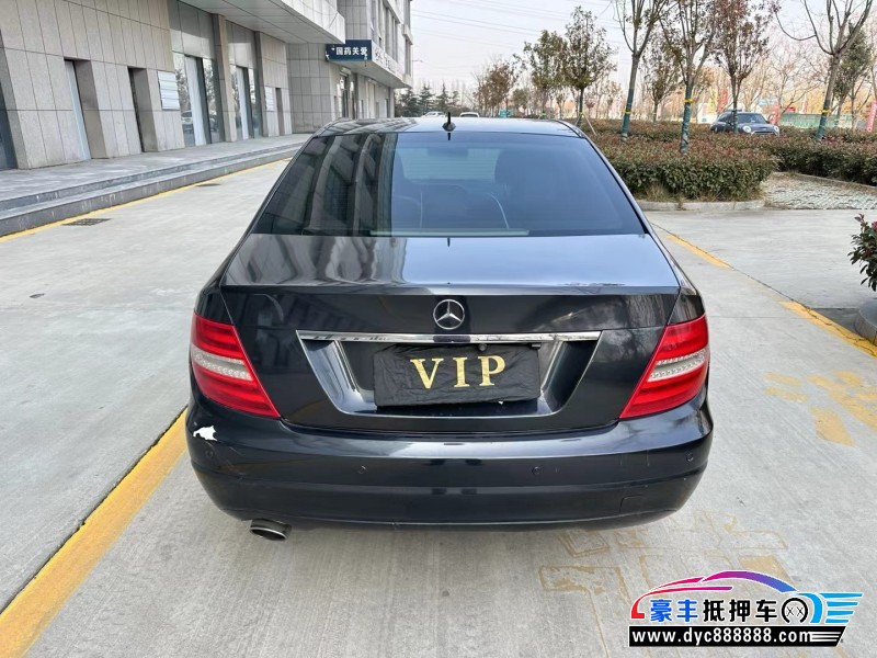 12年奔驰C轿车抵押车出售