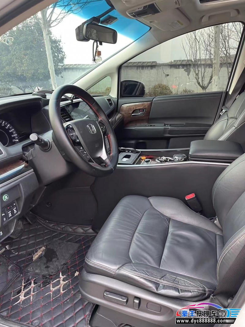 15年本田奥德赛MPV抵押车出售