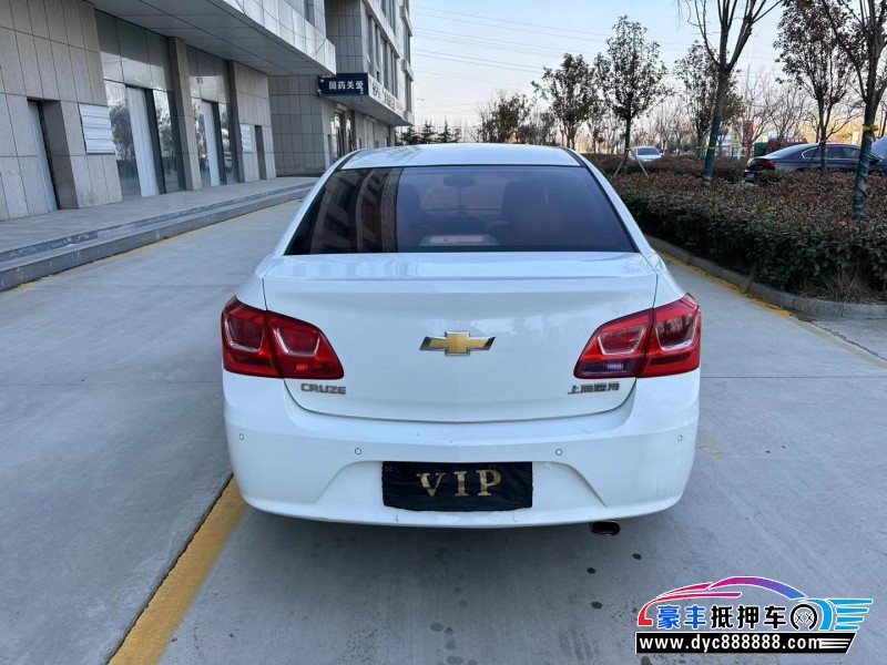 15年雪佛兰科鲁兹轿车抵押车出售