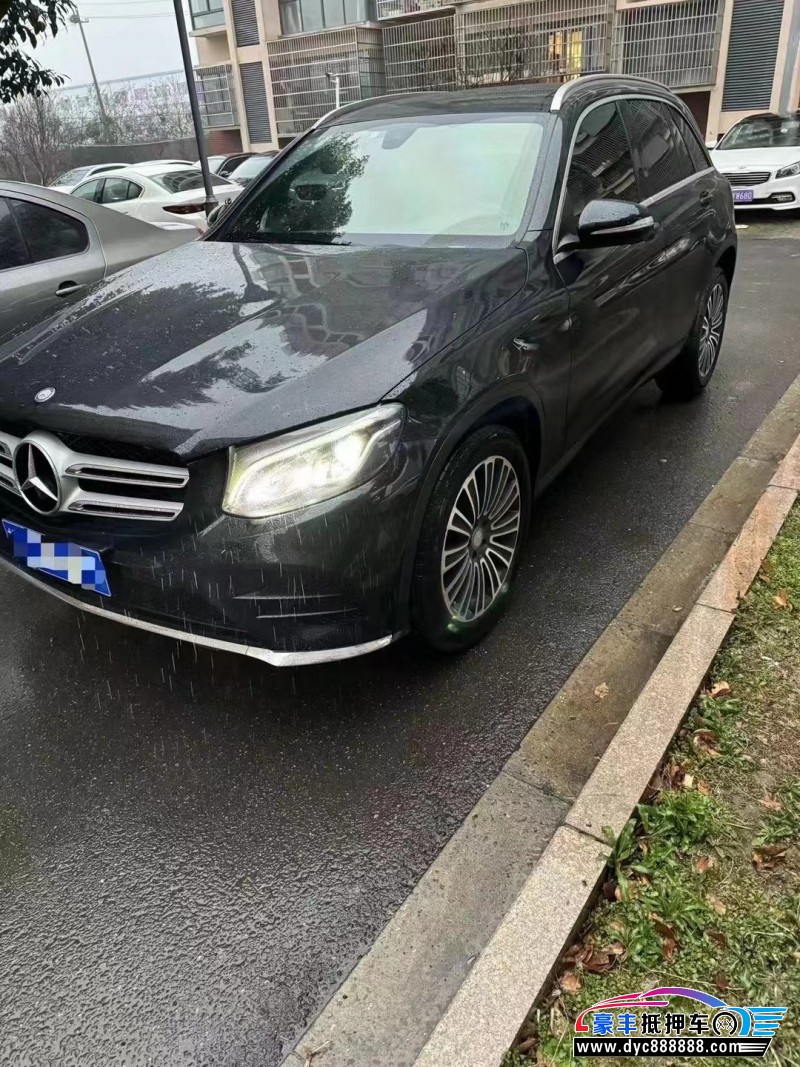 17年奔驰GLC轿车抵押车出售