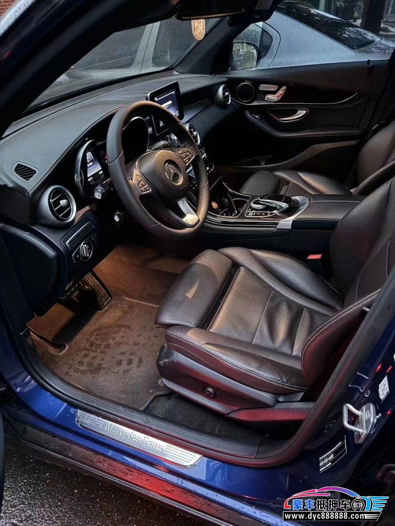 17年奔驰GLC轿车抵押车出售