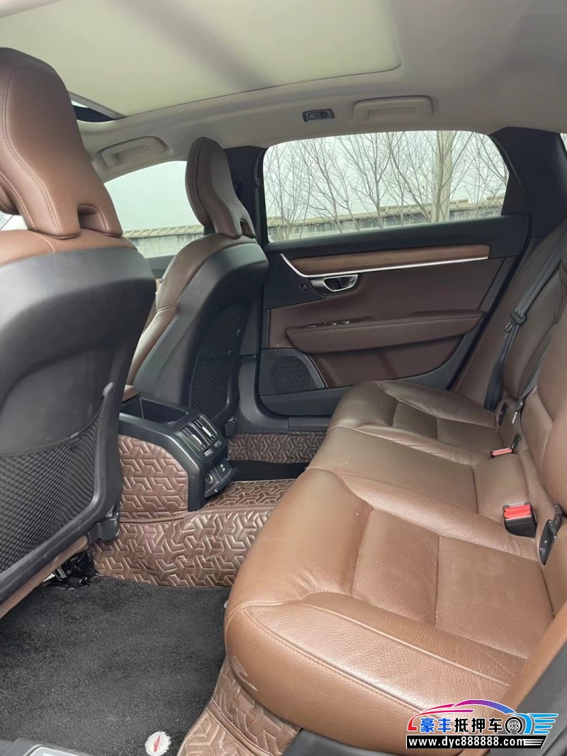 20年沃尔沃S90轿车抵押车出售