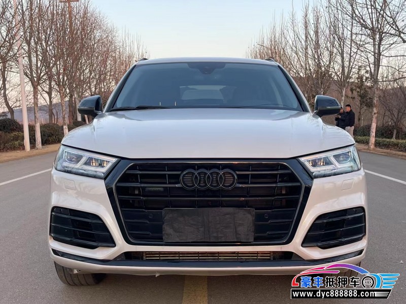 21年奥迪Q5轿车抵押车出售