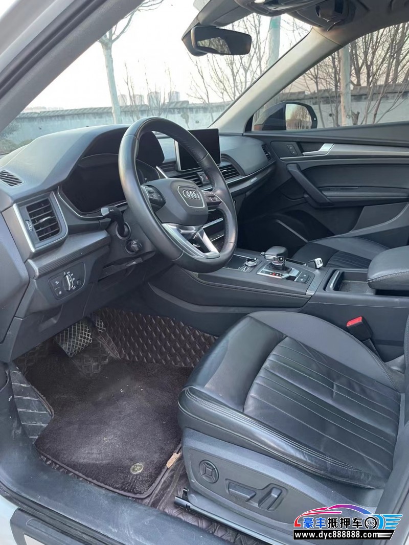 21年奥迪Q5轿车抵押车出售