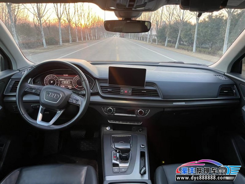 21年奥迪Q5轿车抵押车出售