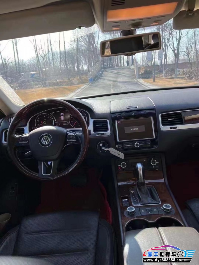 15年大众途锐SUV抵押车出售