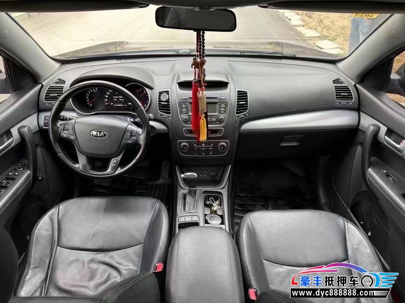 13年起亚索兰托轿车抵押车出售