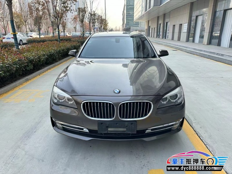 13年宝马7系轿车抵押车出售
